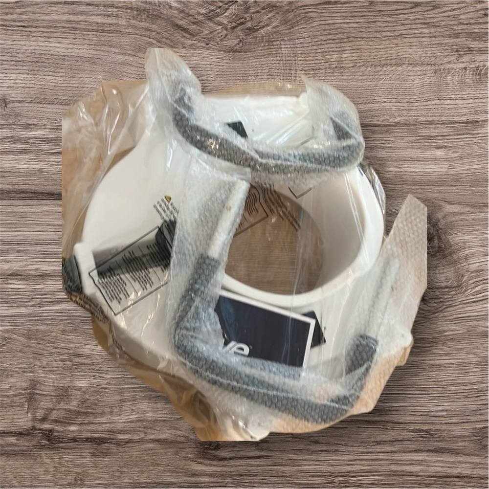Drive Medical RTL12027RA Elevated Raised Toilet Seat with Removable Padded Arms